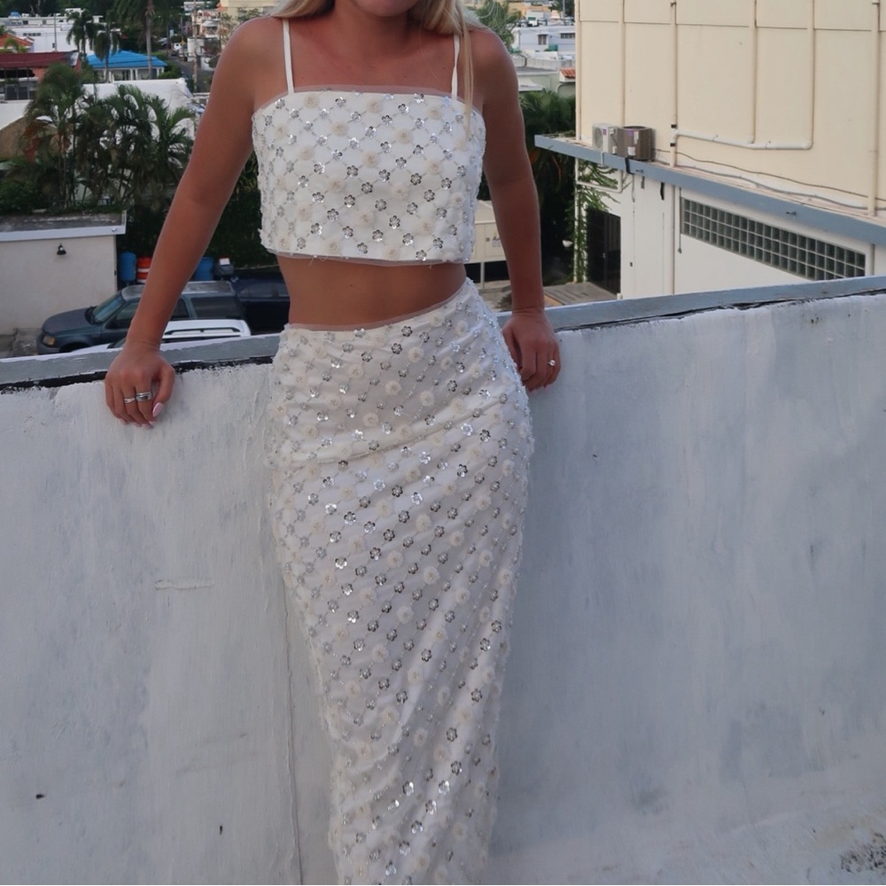 Floral sparkle crop top and midi skirt set cream